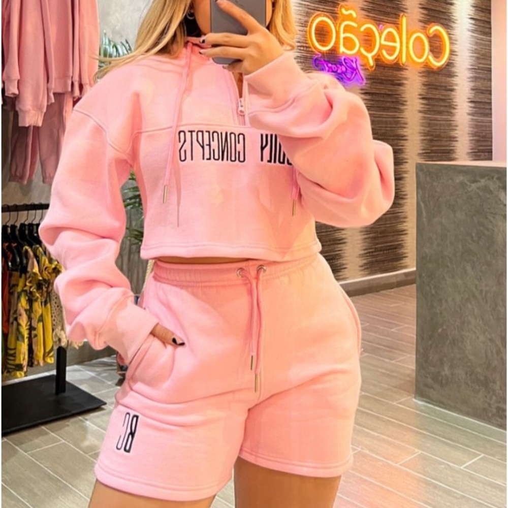 COPY - Pink shorts and cropped hoodie set (plus bands set)